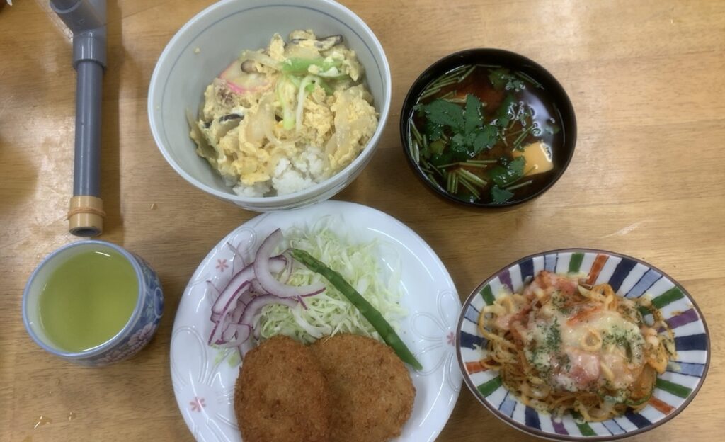 今日のお昼ご飯